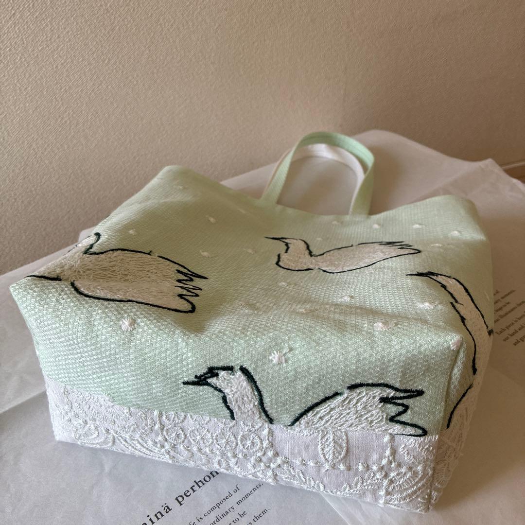ミナペルホネン 生地使用　swan/forest tile お散歩トートバッグ
