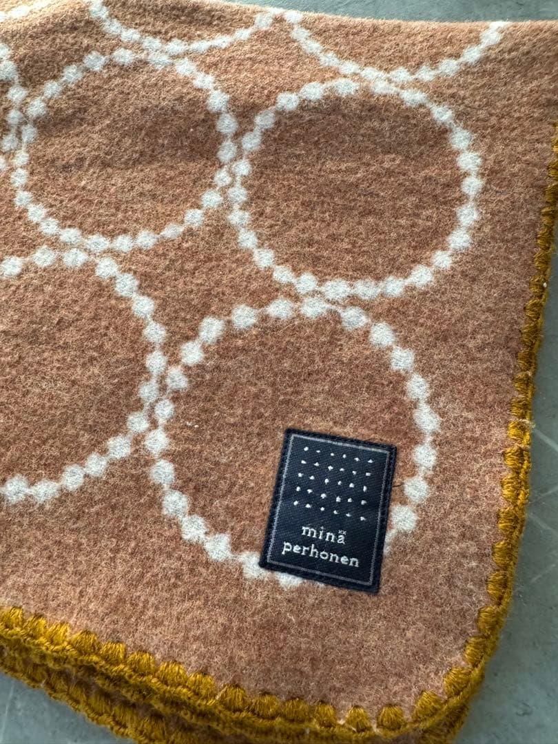 ミナペルホネン　ブランケット