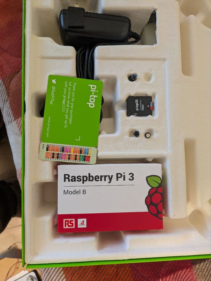【Raspberry Pi】PI TOP CEED【ラズベリーパイ】