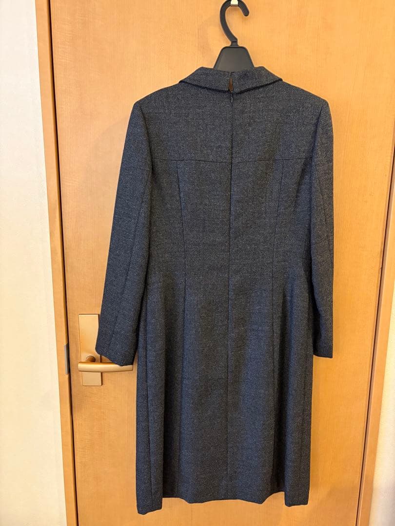 courrèges ダークグレー ひざ丈ワンピース