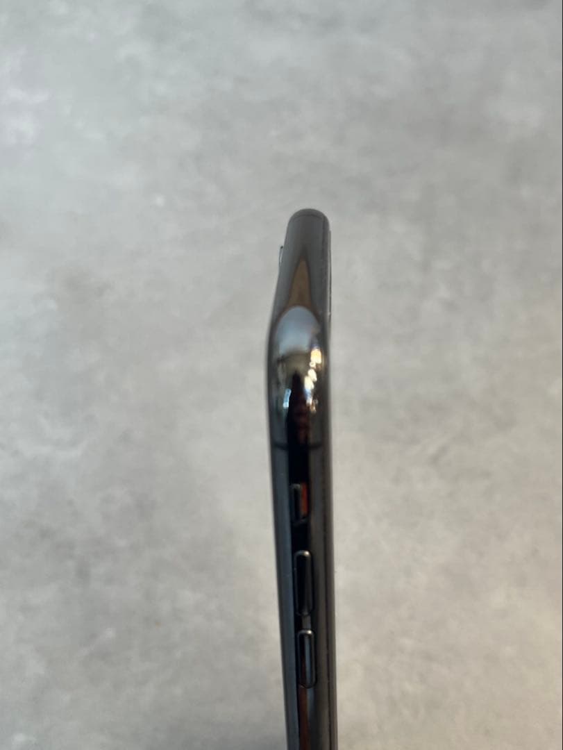 iPhone xsスペースグレイ　本体