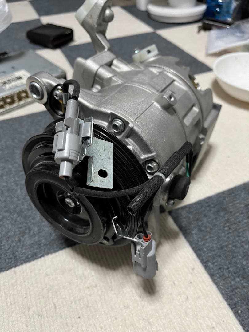 JZX100 エアコンコンプレッサー リビルト 88310-2A060