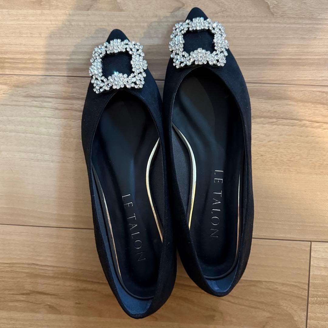 LE TALON Vカットビジューフラットパンプス　22.5