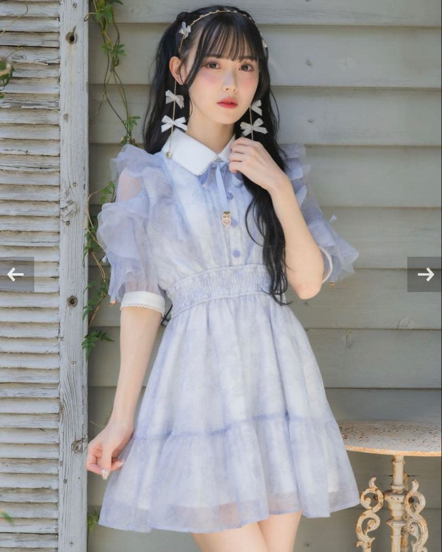 花柄半袖ミニワンピース