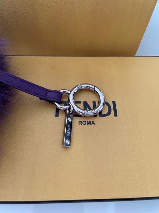 フェンディ⭐︎FOX イニシャルチャームM /ABCHAME