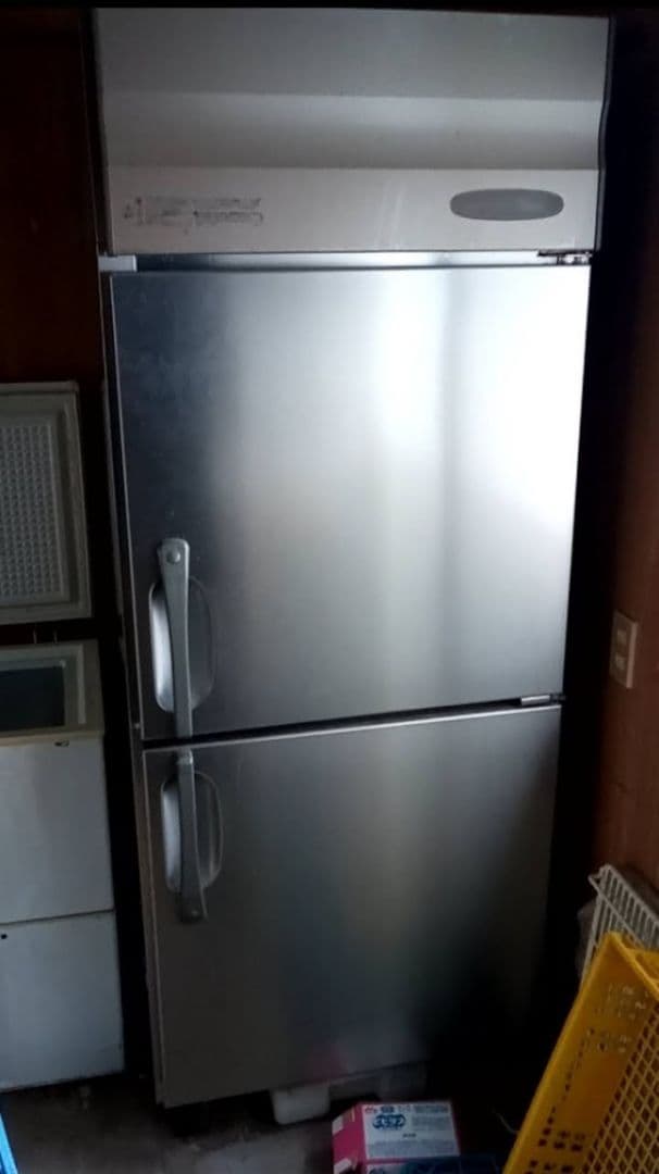 サンデン 縦型 冷凍庫 HF-75X3-SM 2010年 業務用 店舗用 厨房機