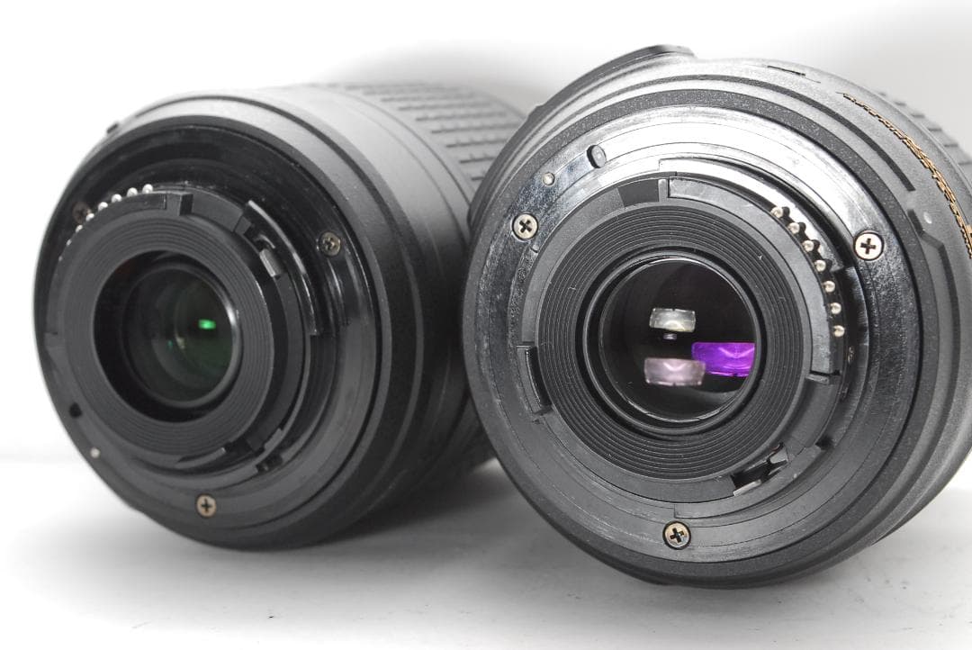 【使用感極少　ダブルレンズ】　Nikon D5600　WiFi搭載　スマホ転送