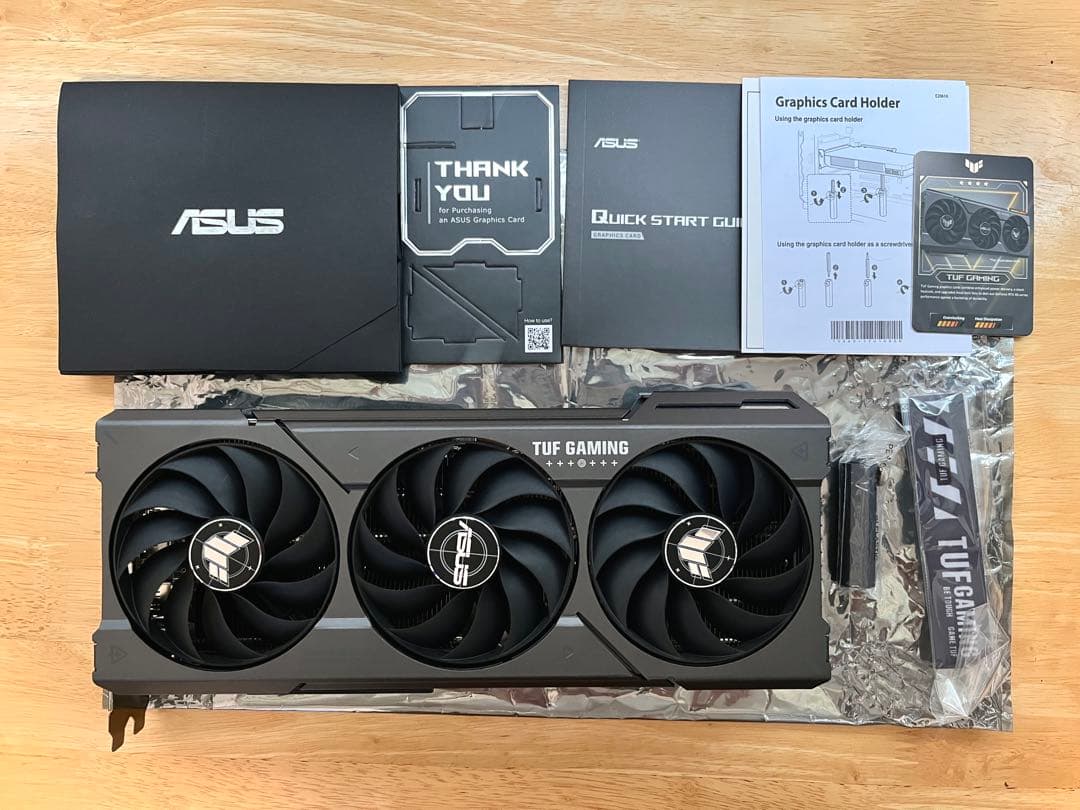 【中古美品】ASUS GeForce RTX4070 TUF Gaming