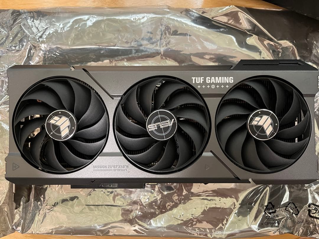 【中古美品】ASUS GeForce RTX4070 TUF Gaming
