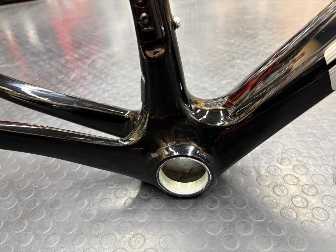 ELVES Vanyar Pro DISK フレームセット及び専用ハンドル付属