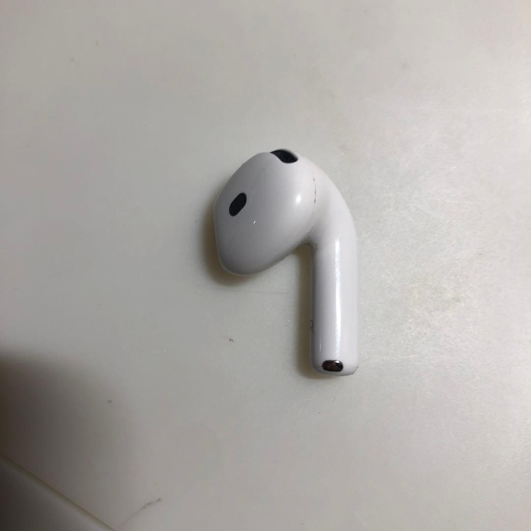 Apple AirPods 第4世代　ANC 右耳　右側　右