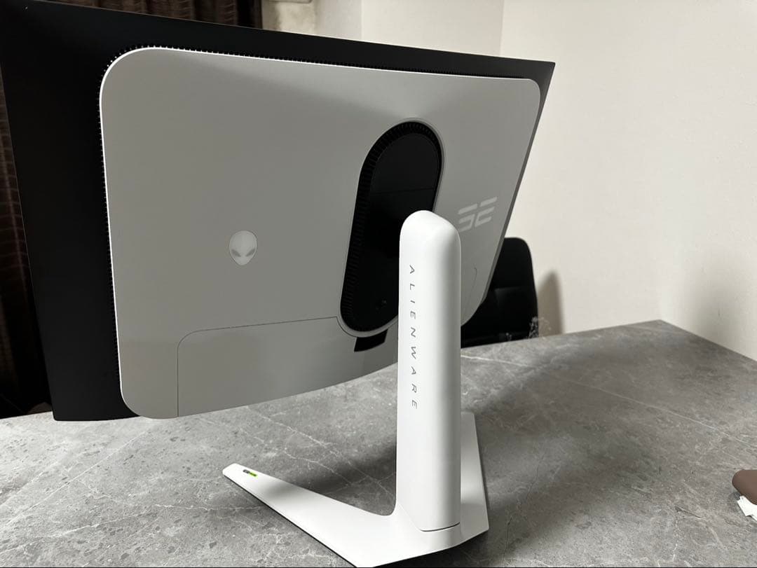 ディスプレイ・モニター本体 Dell AW3225QF Alienware