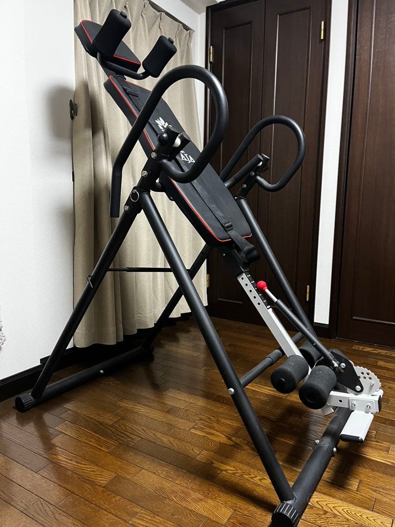 逆さぶら下がり健康器