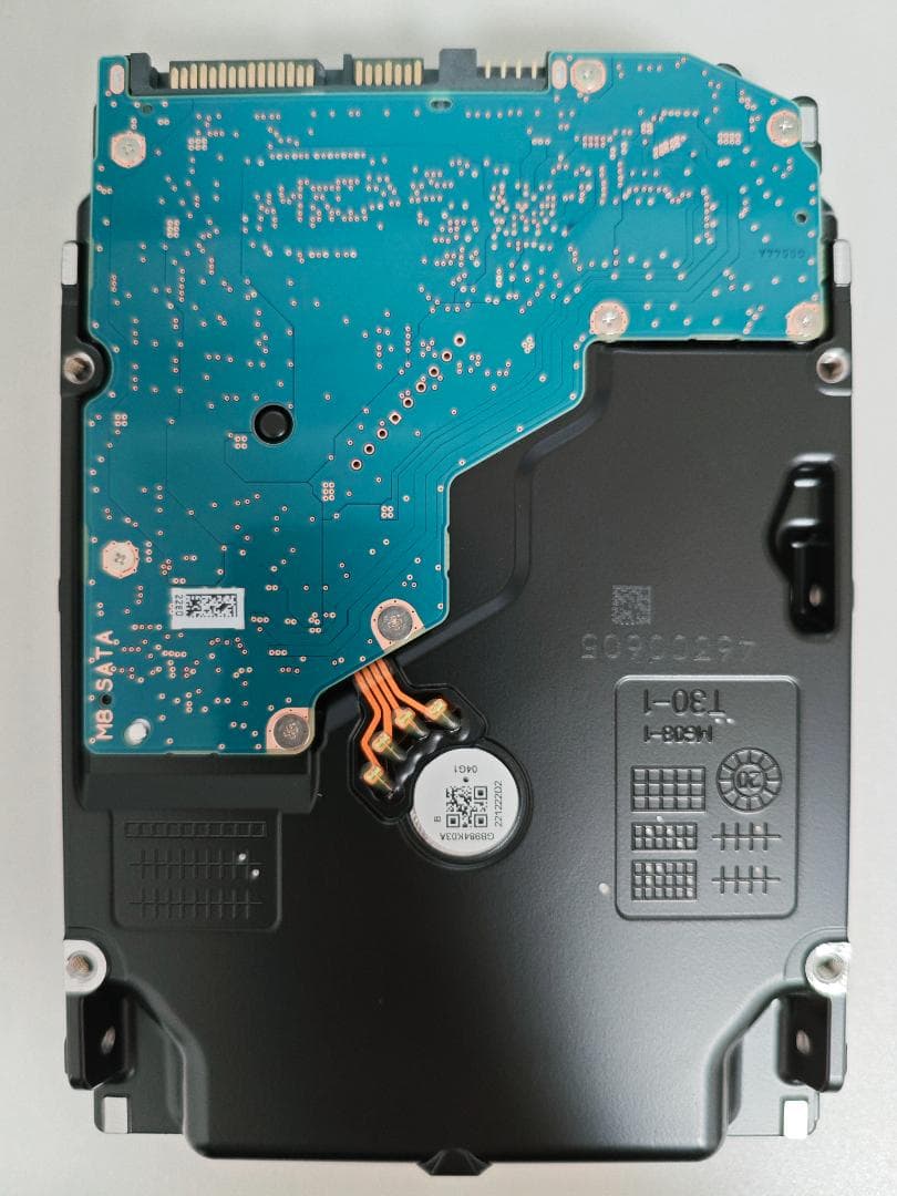 東芝 3.5インチ内蔵HDD 16TB 2台セット 一部欠け有り