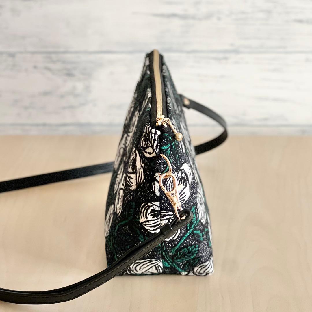 ミナペルホネン rosy navyショルダーバッグMB512-252