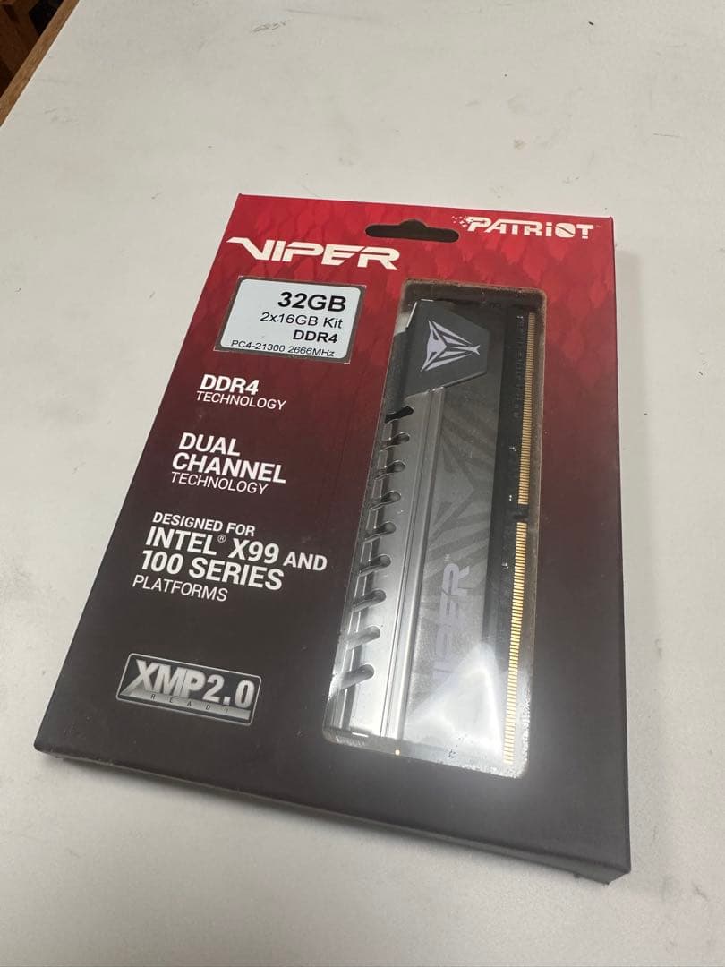新品　Patriot Viper 32GB DDR4 メモリーキット