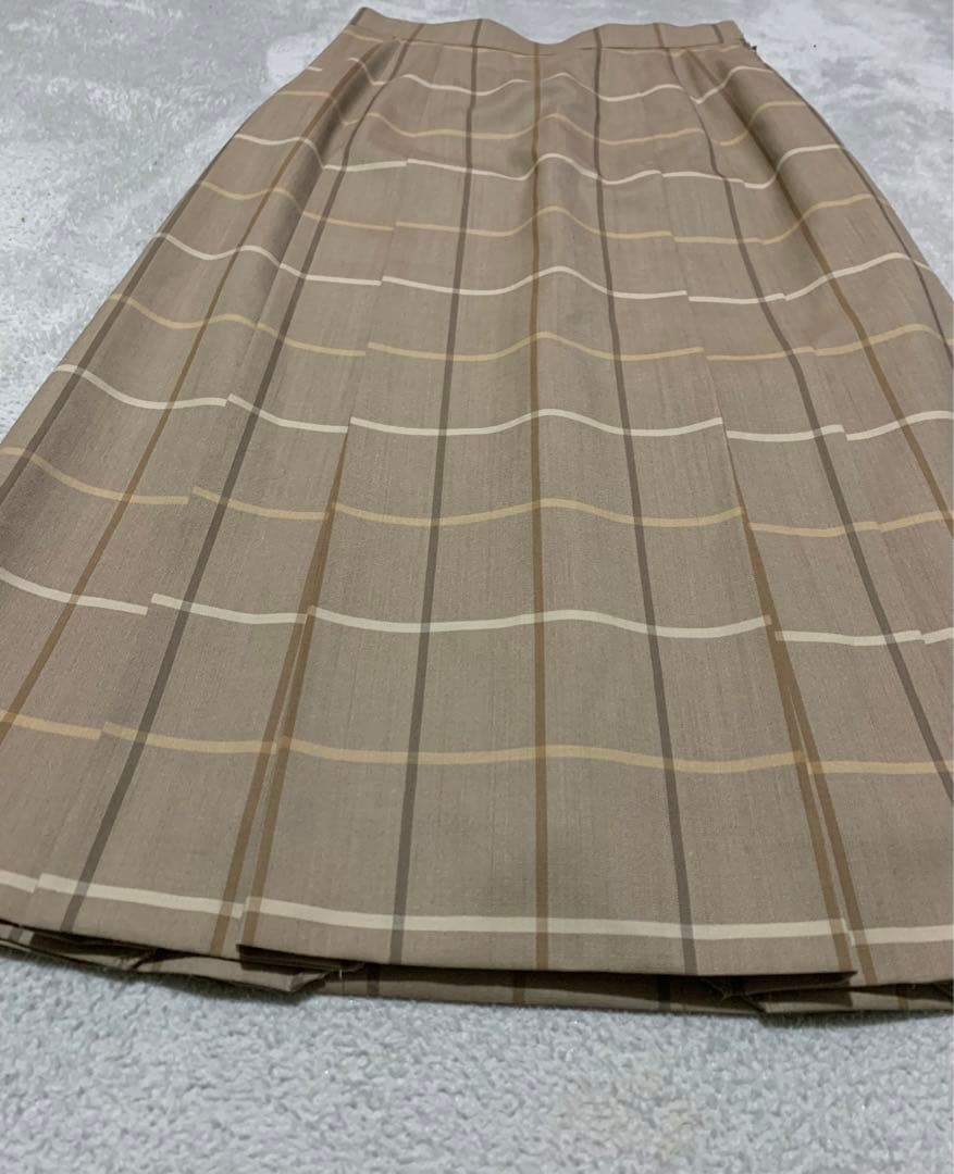 ⭐️美品　Burberry チェック　レディース　スカートスーツ　ウール100%