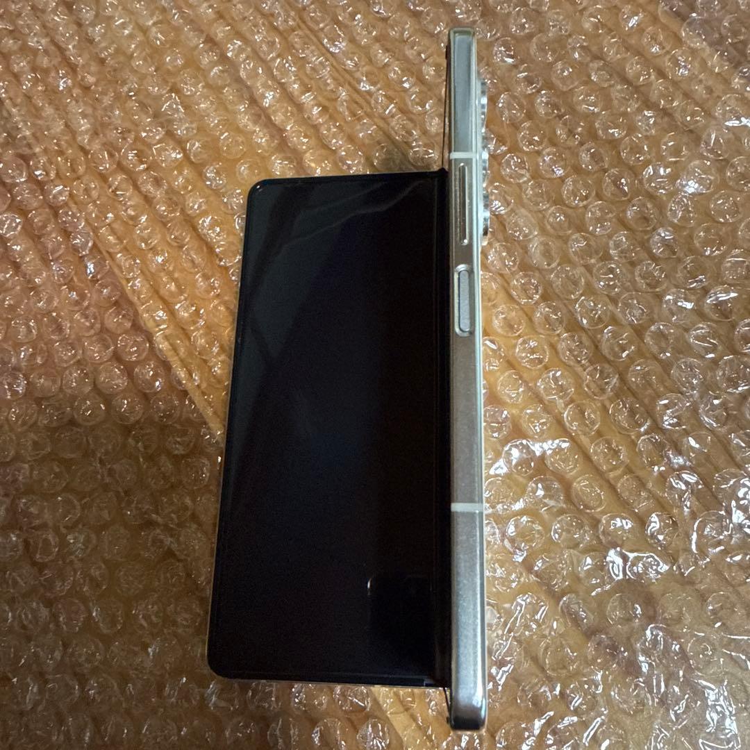 [レアカラー]Galaxy Z Fold 5 512GB大容量　クリーム