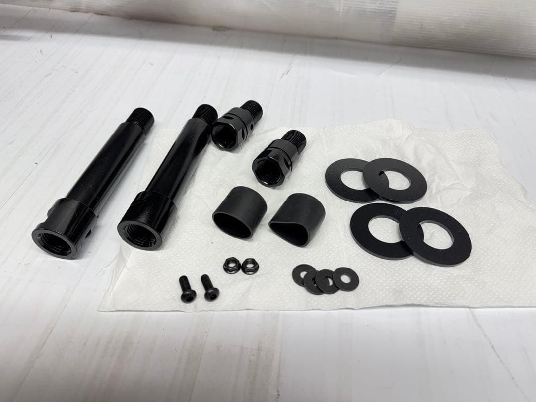 200系ハイエース バンパーガード マットブラック スチール製