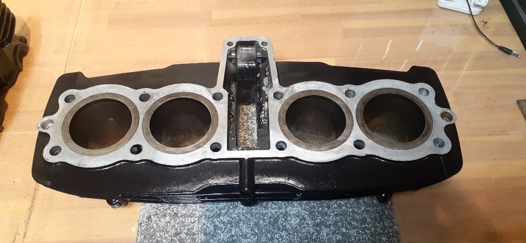 CB750F　CB750FBB　シリンダー再塗装品