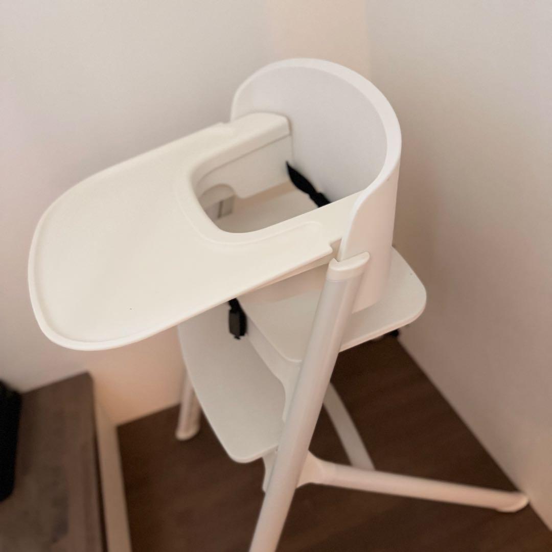 ヤトミ Novus ノウス チャイルドチェア ホワイト ベビーチェア 美品