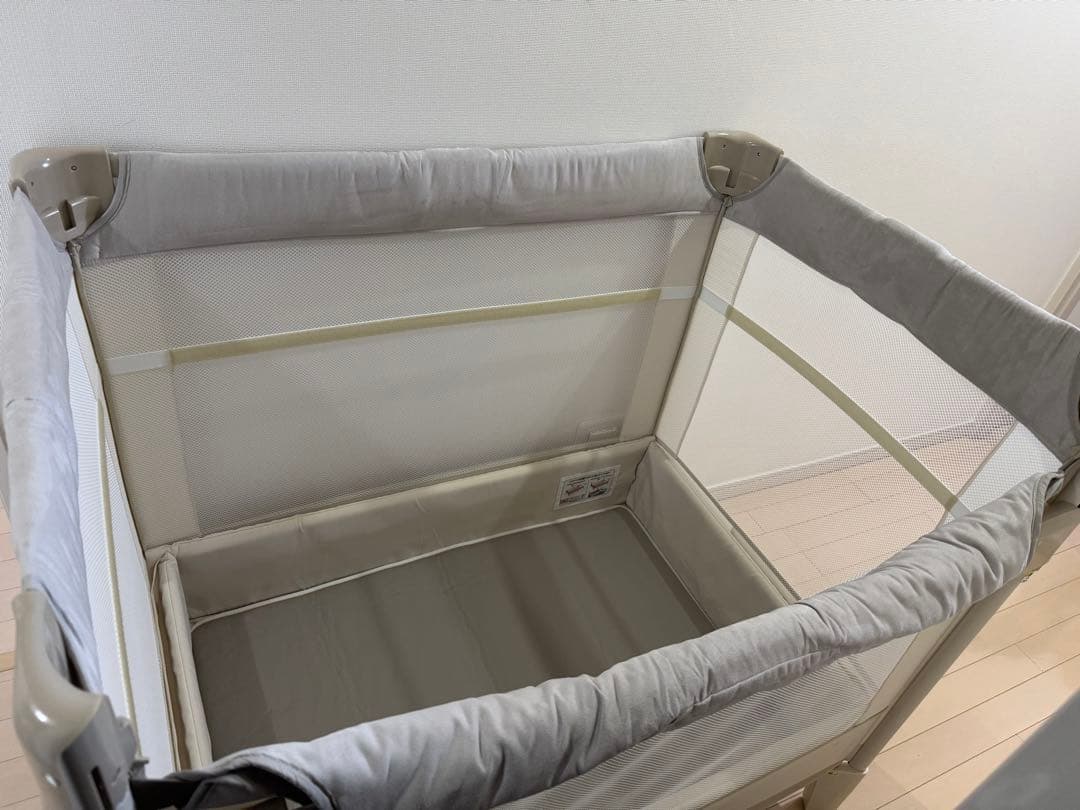 アップリカ ココネルエアープラスAB ベビーベッド