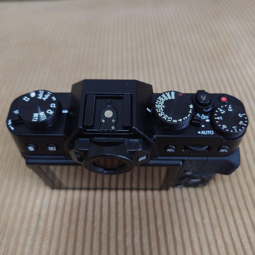 Fujifilm X-T10 ミラーレス一眼 本体とTTArtisanレンズ