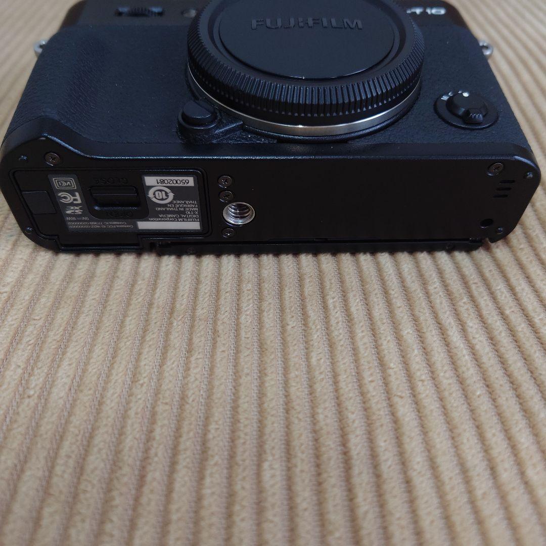 Fujifilm X-T10 ミラーレス一眼 本体とTTArtisanレンズ