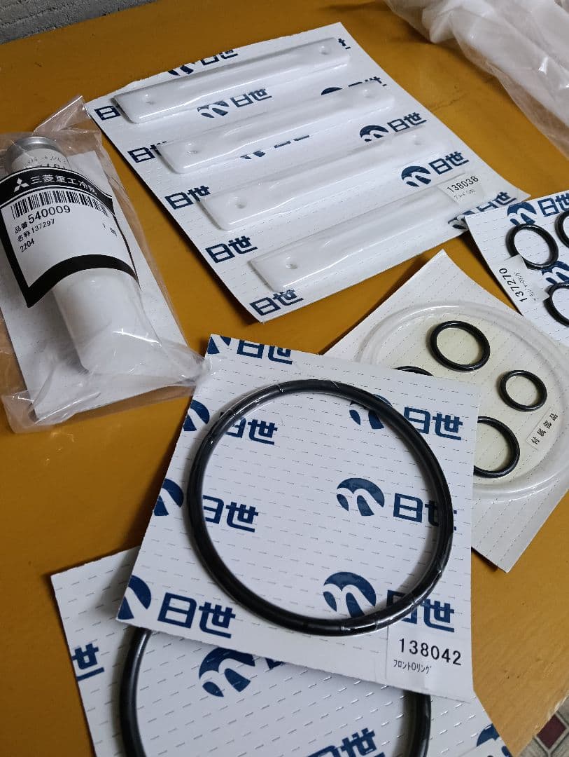 ジャンク品 ソフトクリームフリーザー SFN8WP1 三菱重工空調システム