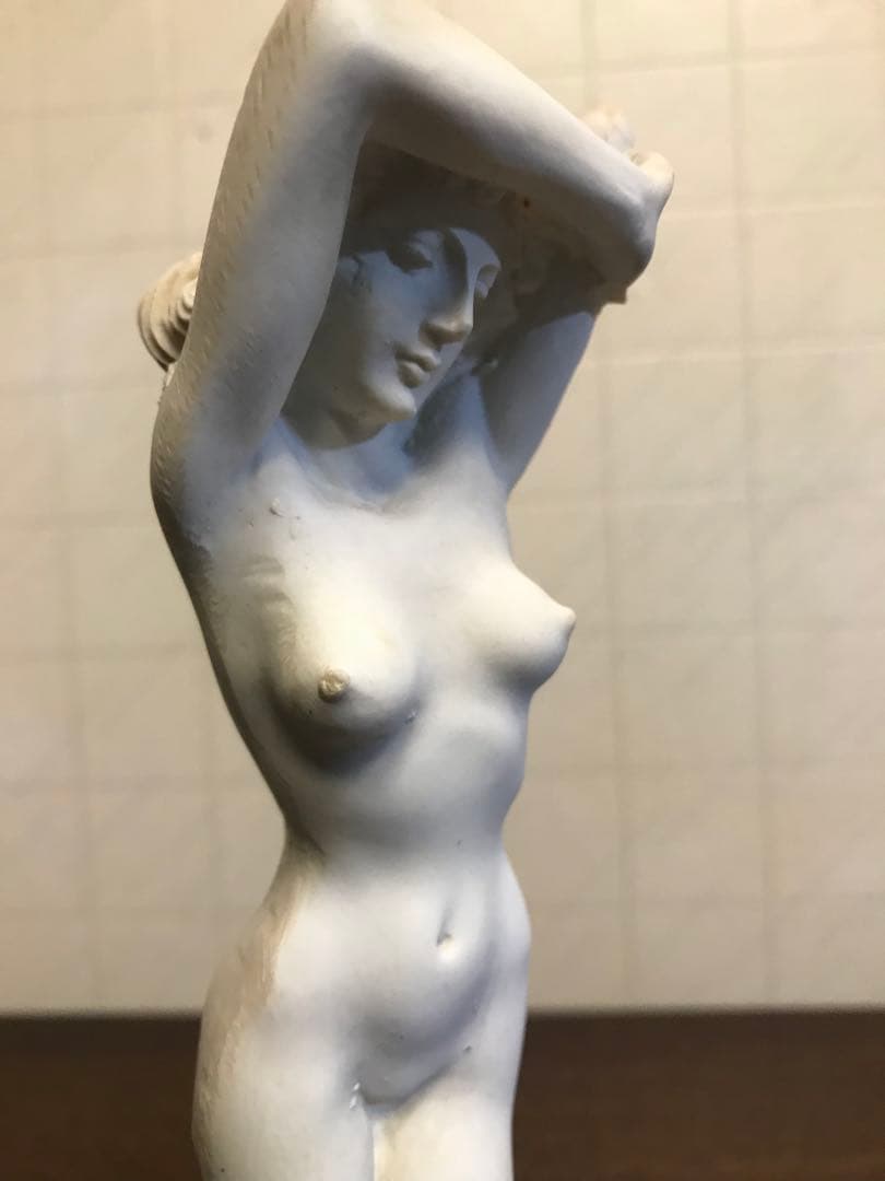 ギリシア製【裸婦像】石膏　Made in Greece