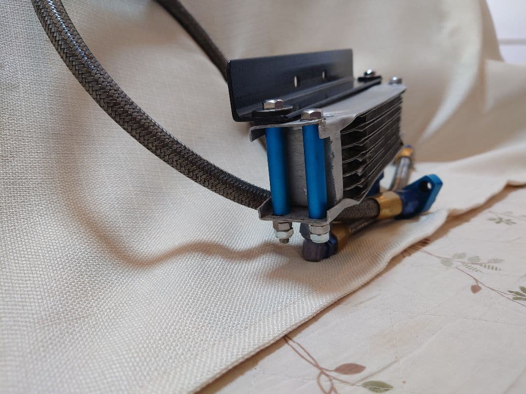 【surfer】　オイルクーラー（ジャンク品）