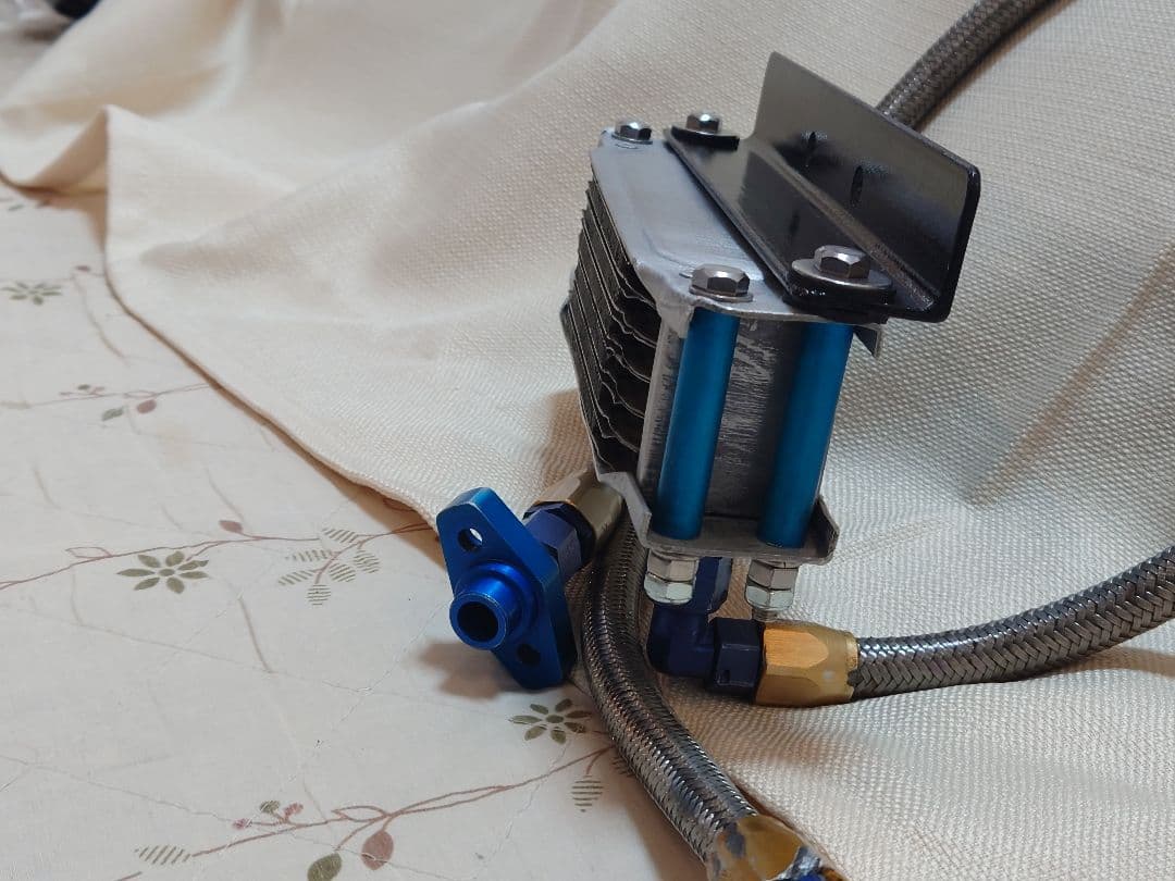 【surfer】　オイルクーラー（ジャンク品）