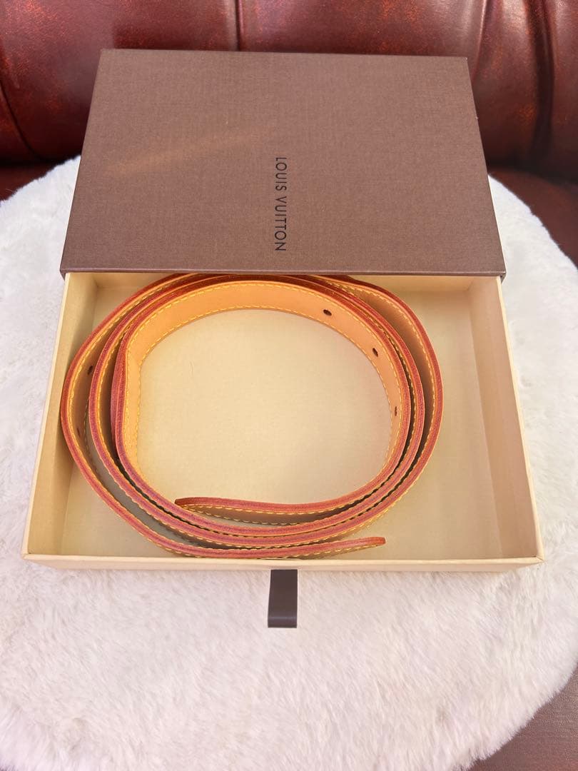 LOUIS VUITTON ヌメ革ショルダーストラップ 120センチ