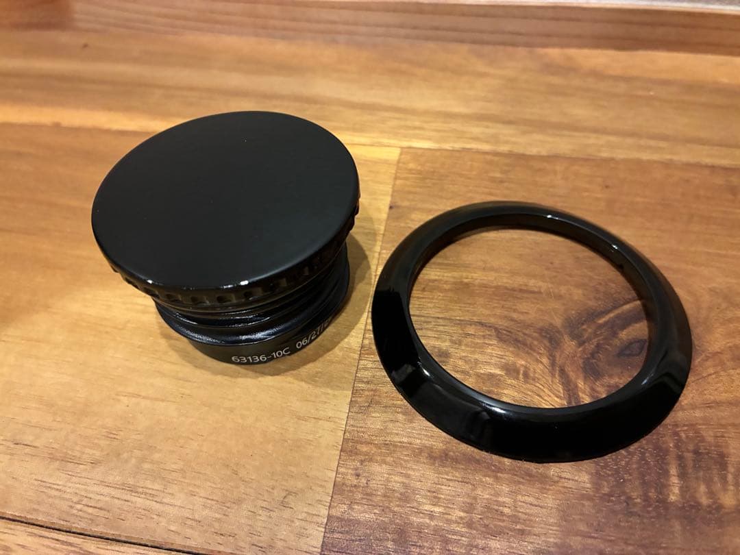 ハーレー純正 フューエルキャップ フラッシュマウント M8ソフテイル ブラック