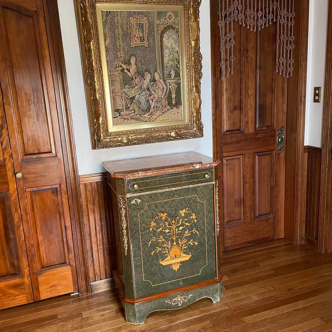 イタリア製 大理石天板 象嵌細工 キャビネット☆バーズアイ杢目 真鍮装飾☆引出付