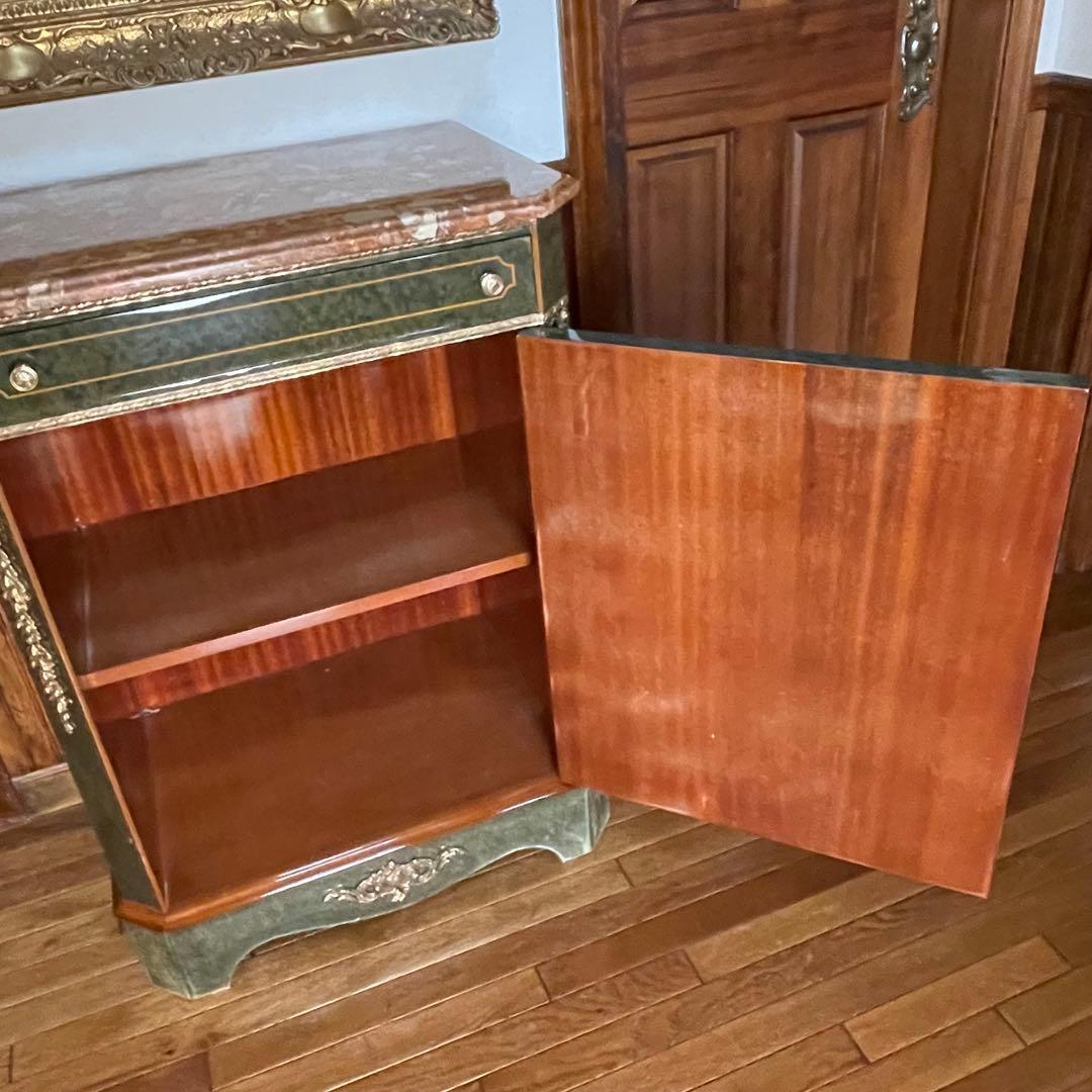 イタリア製 大理石天板 象嵌細工 キャビネット☆バーズアイ杢目 真鍮装飾☆引出付