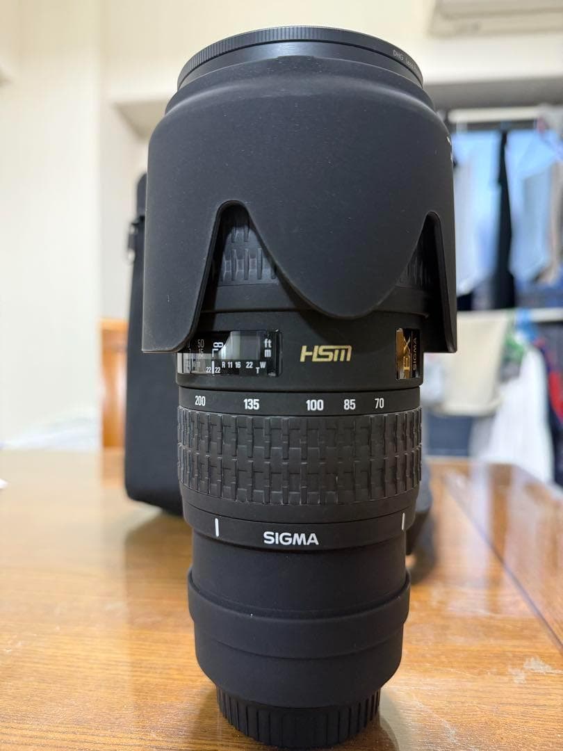SIGMA 70-200mm F2.8 HSM ズームレンズ