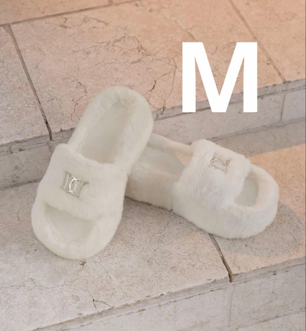 darich ダーリッチ プラットフォームファーサンダル ホワイト