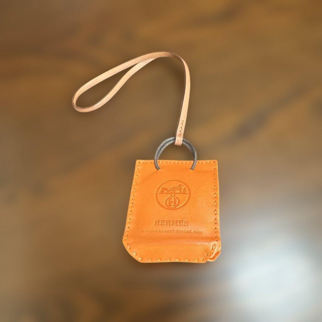 ラ*】様 HERMES レザー チャーム オレンジ