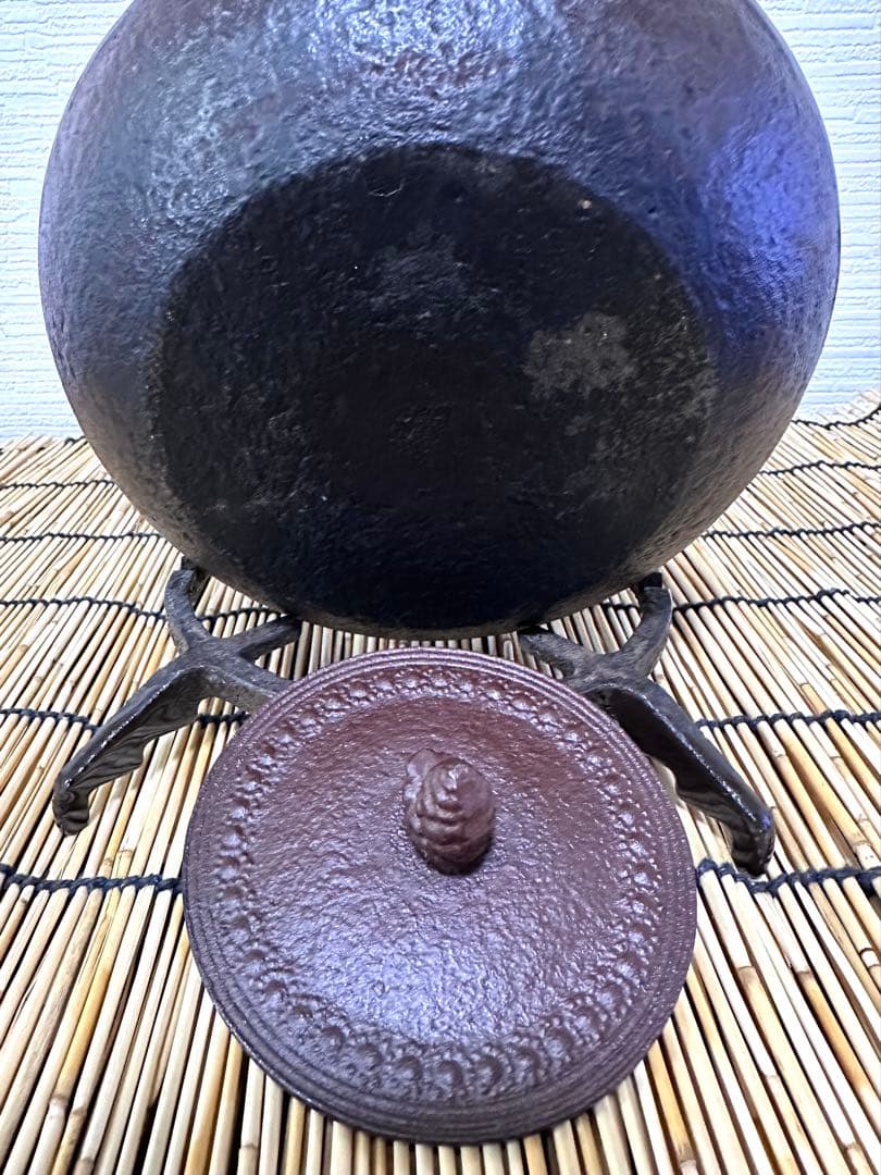 ほぼ未使用、美品　岩手県奥州水沢幸工芸　現代の名工 佐藤勝久造　１５型　南部鉄瓶