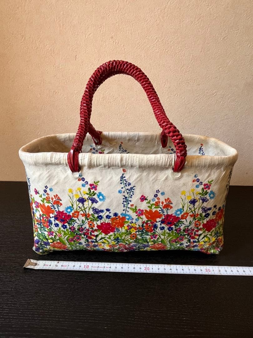 花柄　一閑張りカゴバック