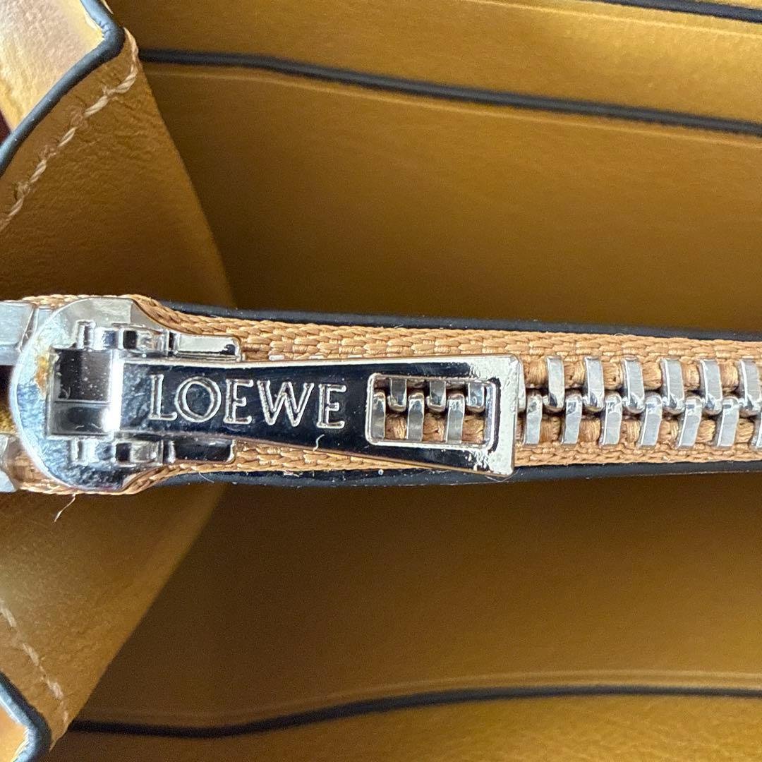 LOEWE ラウンドジップ長財布