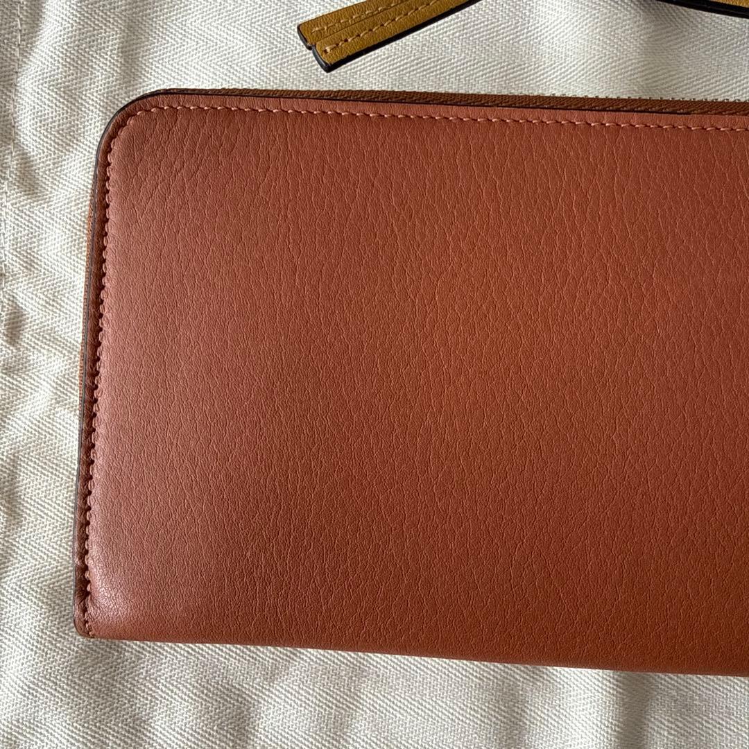 LOEWE ラウンドジップ長財布