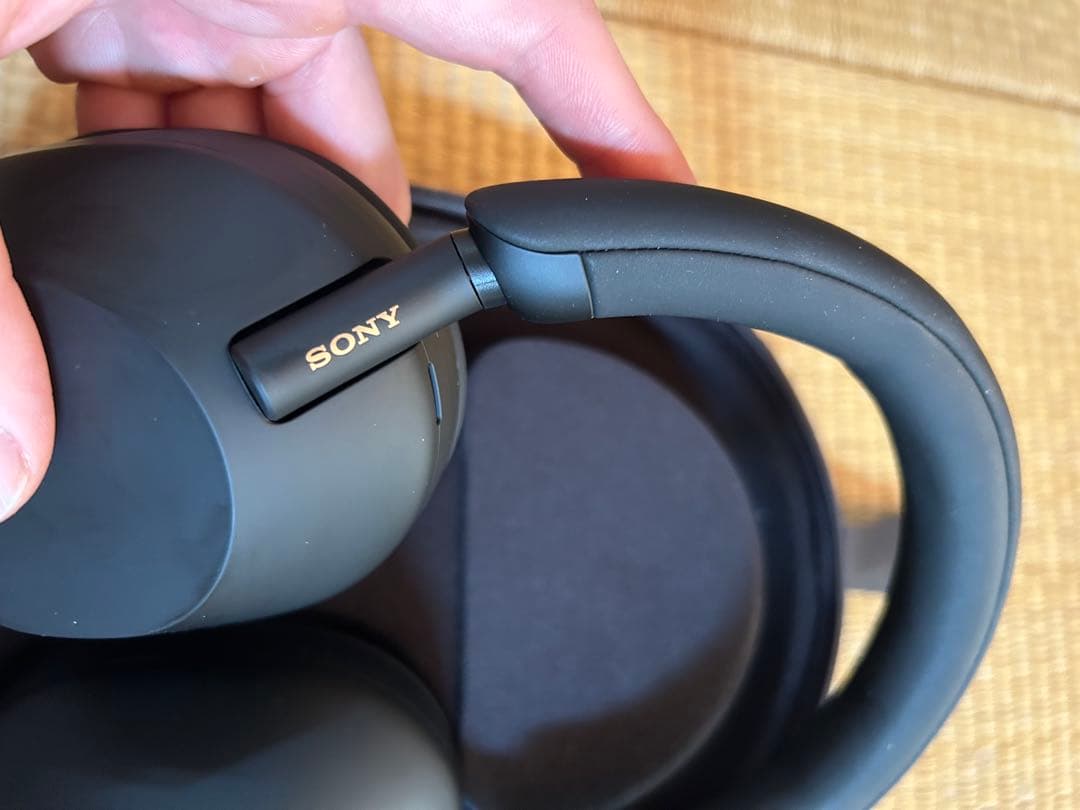 SONY 1000X ワイヤレスヘッドホン ブラックWH -1000X M5