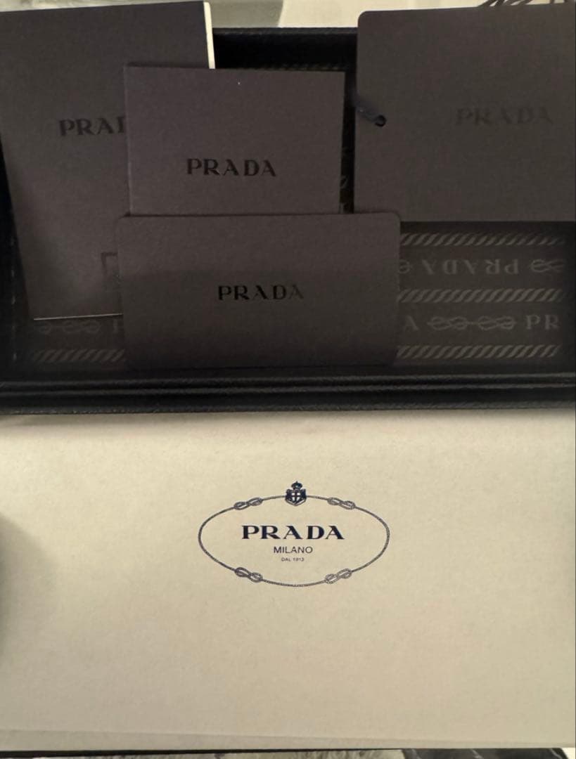 PRADA ブラックレザー iPhone14pro ケース