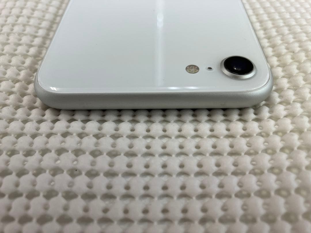 iPhone SE 第2世代 128GB バッテリー新品