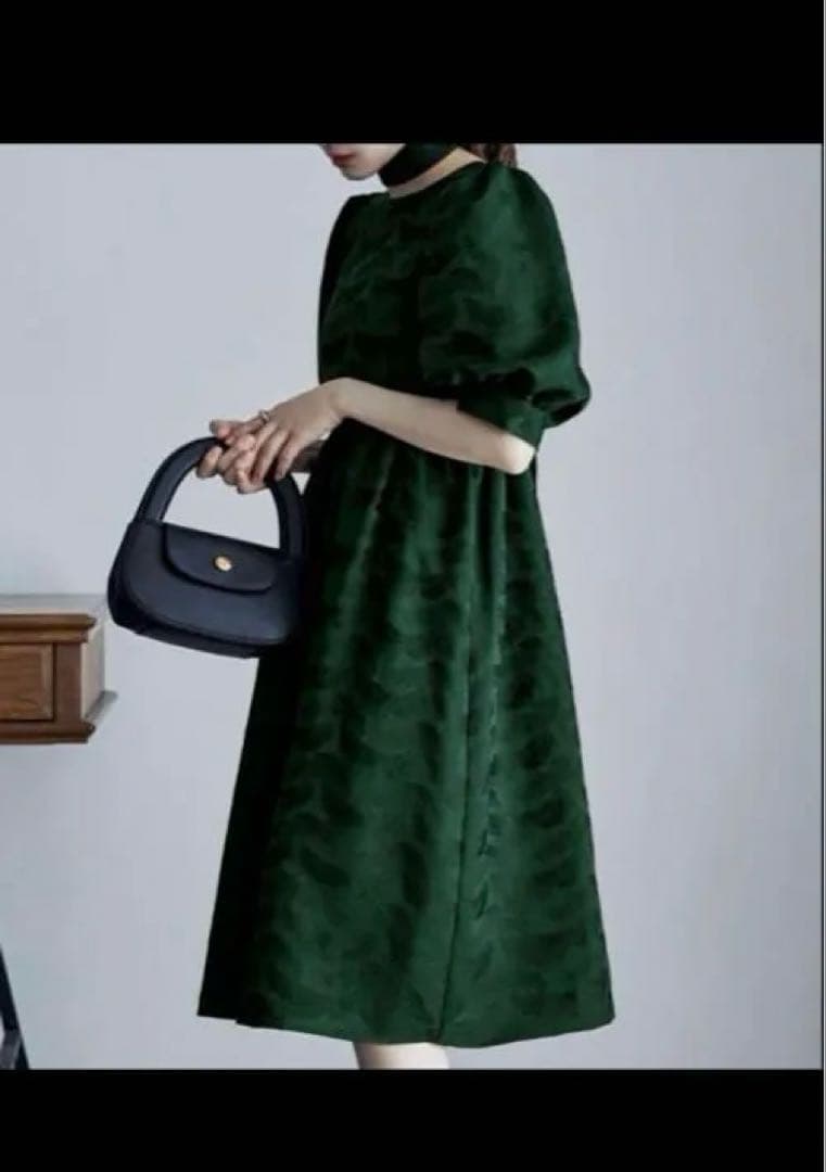 etoll. ダークグリーン フレアドレス