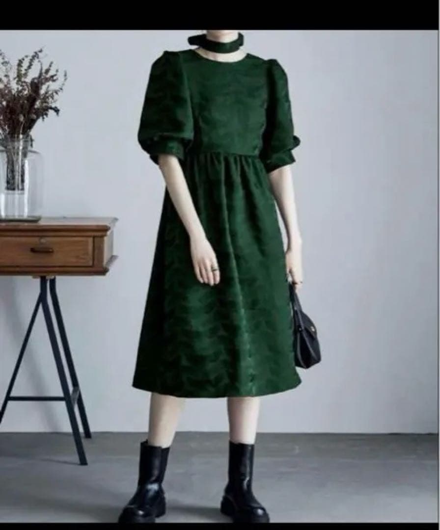 etoll. ダークグリーン フレアドレス