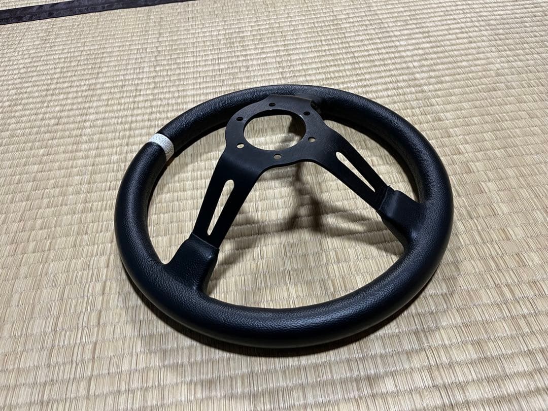 9433 モモステ 32.8パイ ステアリング MOMO ディープ