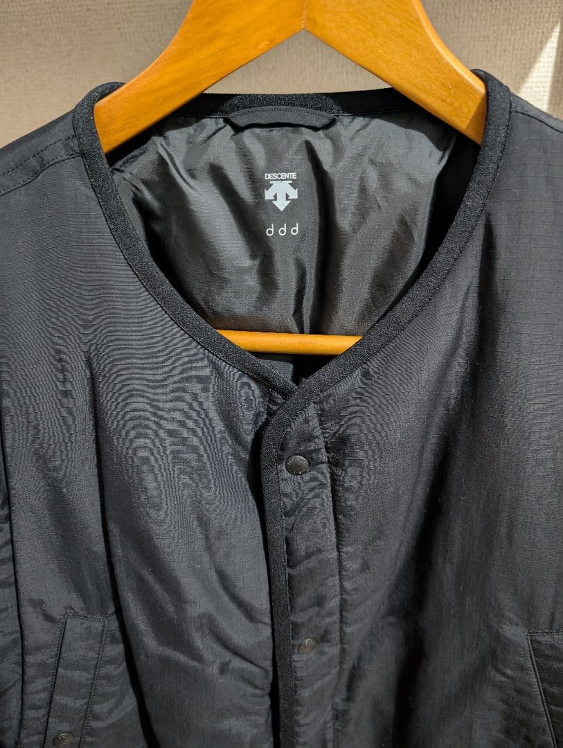 極美品　DESCENTE　デサント　ddd ノーカラージャケット　Lサイズ